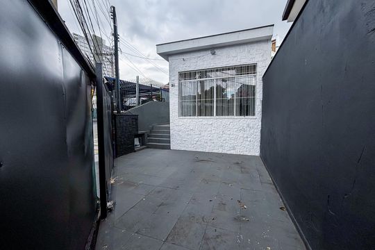 Casa à venda com 2 quartos, 110m² em Jardim das Bandeiras, São Paulo