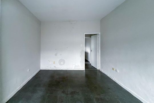 Casa à venda com 2 quartos, 110m² em Jardim das Bandeiras, São Paulo