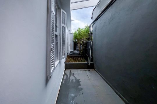 Casa à venda com 2 quartos, 110m² em Jardim das Bandeiras, São Paulo