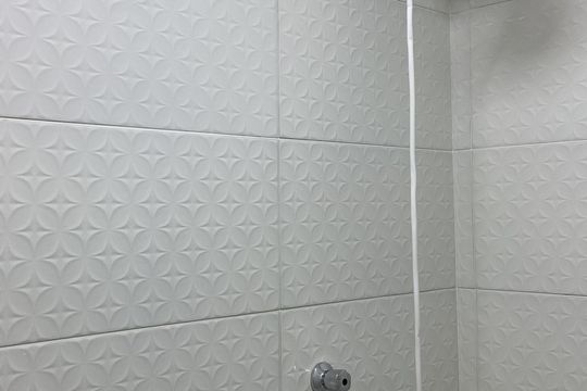 Banheiro de kitnet/studio para alugar com 1 quarto, 35m² em Vila Água Funda, São Paulo