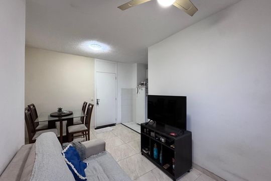 Sala de casa à venda com 2 quartos, 46m² em Vargem Pequena, Rio de Janeiro