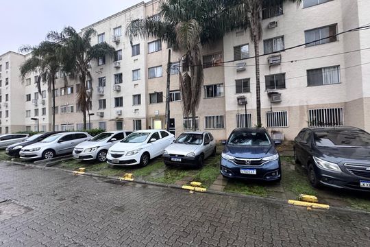 Fachada de casa à venda com 2 quartos, 46m² em Vargem Pequena, Rio de Janeiro