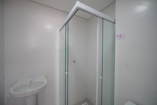 Banheiro Social de apartamento para alugar com 2 quartos, 53m² em Ipiranga, São José