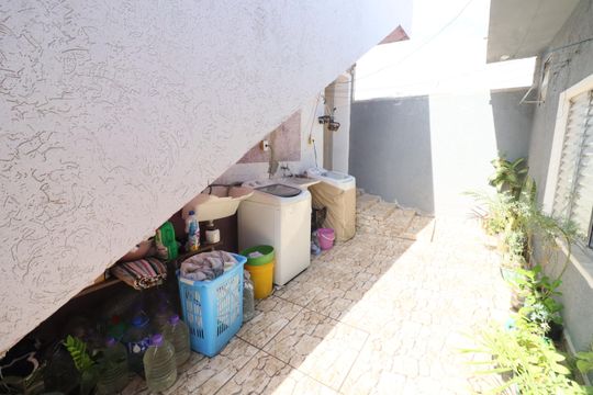 Área de Serviço de casa à venda com 4 quartos, 403m² em Rochdale, Osasco
