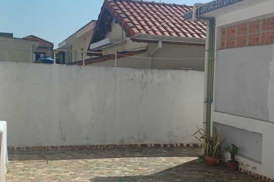 Área externa de casa à venda com 2 quartos, 160m² em Vila Bonilha, São Paulo