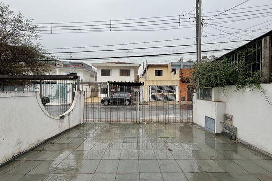 Garagem  de casa para alugar com 3 quartos, 155m² em Vila Sao Francisco (zona Sul), São Paulo