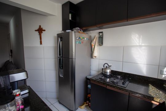 Cozinha de apartamento para alugar com 2 quartos, 42m² em Santo Antônio, São José dos Pinhais