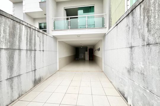 Garagem de casa à venda com 3 quartos, 120m² em Lauzane Paulista, São Paulo