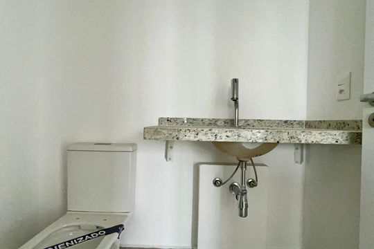 Banheiro de apartamento à venda com 2 quartos, 67m² em Pinheiros, São Paulo