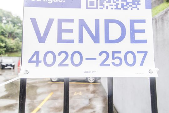 Vista da Rua de apartamento à venda com 2 quartos, 44m² em Jardim Mutinga, Barueri