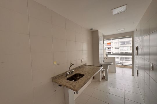 Apartamento à venda com 2 quartos, 80m² em Recreio dos Bandeirantes, Rio de Janeiro