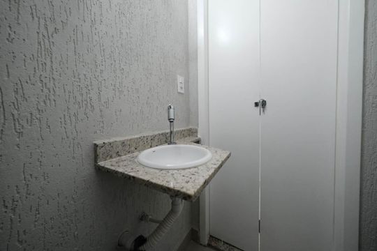 Lavabo de casa à venda com 2 quartos, 90m² em Jardim Lisboa, São Paulo