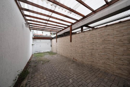 Garagem de casa à venda com 2 quartos, 90m² em Jardim Lisboa, São Paulo