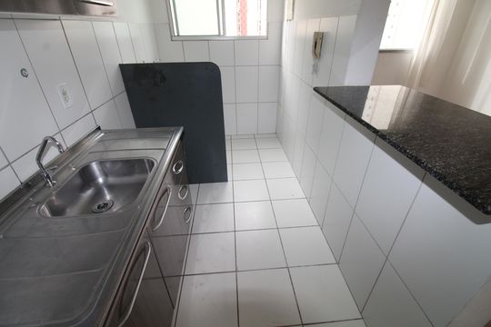 Cozinha de apartamento para alugar com 2 quartos, 56m² em Palmeiras de São José, São José dos Campos
