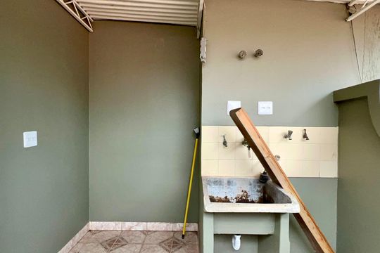 Área de Serviço de casa para alugar com 3 quartos, 289m² em Vila Madalena, São Paulo