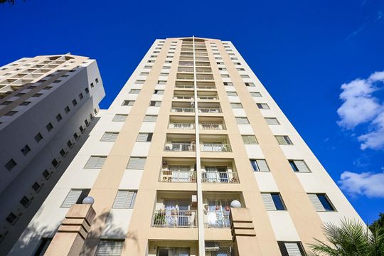 Fachada de apartamento à venda com 2 quartos, 65m² em Jardim Vazani, São Paulo