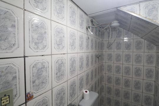 Banheiro de casa à venda com 1 quarto, 60m² em Jardim Modelo, São Paulo