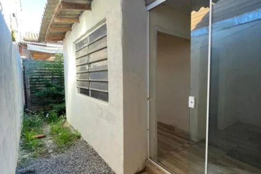 Casa para alugar com 2 quartos, 78m² em Chácara das Rosas, Cachoeirinha