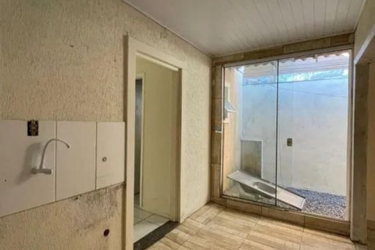 Casa para alugar com 2 quartos, 78m² em Chácara das Rosas, Cachoeirinha