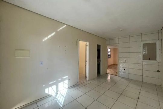 Casa para alugar com 2 quartos, 78m² em Chácara das Rosas, Cachoeirinha