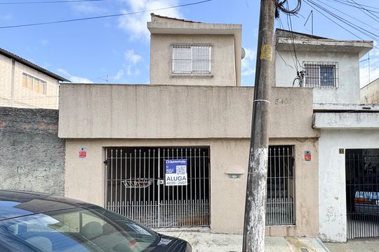 Fachada de casa à venda com 2 quartos, 154m² em Alves Dias, São Bernardo do Campo