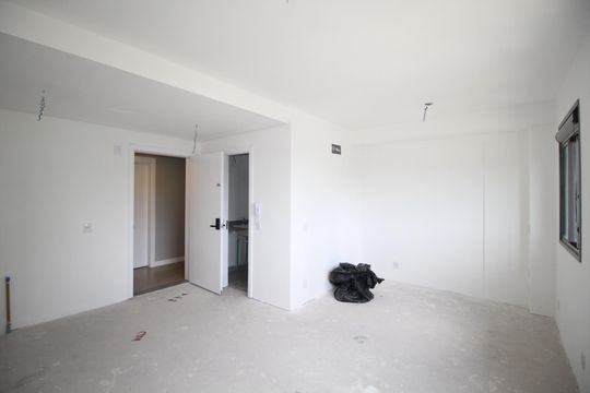 Studio de kitnet/studio à venda com 0 quarto, 30m² em Jardim do Salso, Porto Alegre