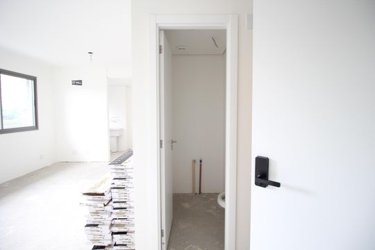 Lavabo de apartamento à venda com 1 quarto, 55m² em Jardim do Salso, Porto Alegre