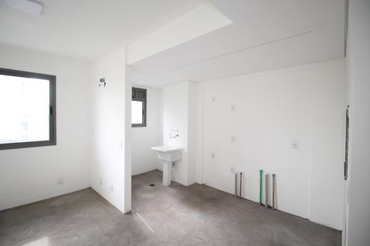 Cozinha de apartamento à venda com 1 quarto, 55m² em Jardim do Salso, Porto Alegre
