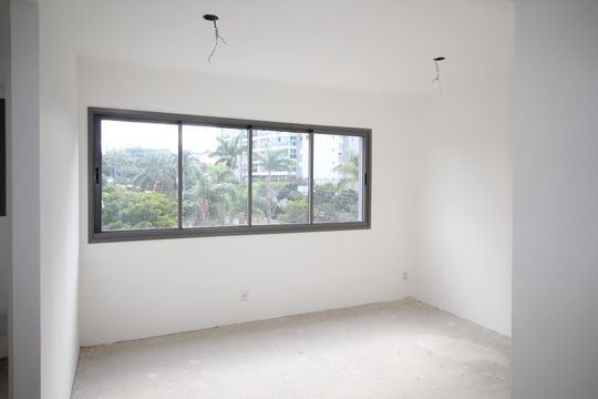 Sala de apartamento à venda com 2 quartos, 65m² em Jardim do Salso, Porto Alegre