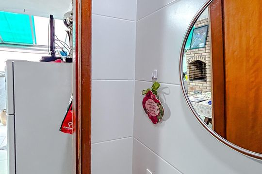 Banheiro de serviço de casa de condomínio à venda com 3 quartos, 182m² em Penha de França, São Paulo