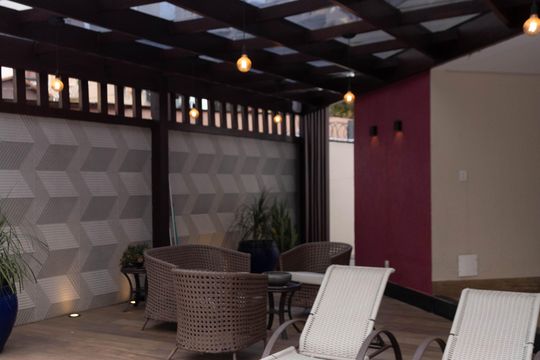 Piscina de casa à venda com 4 quartos, 1080m² em Barreiro, Belo Horizonte