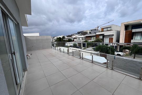 Varanda de casa de condomínio à venda com 3 quartos, 269m² em Vargem Grande, Rio de Janeiro