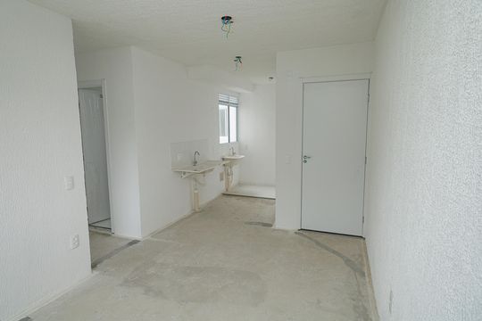 Sala de apartamento para alugar com 2 quartos, 40m² em Campo Grande, Rio de Janeiro