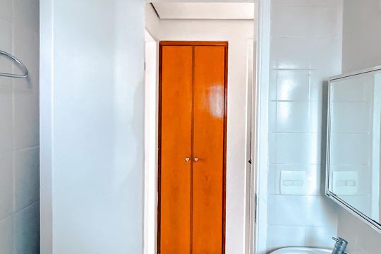 Banheiro de apartamento à venda com 2 quartos, 64m² em Vila Gomes Cardim, São Paulo
