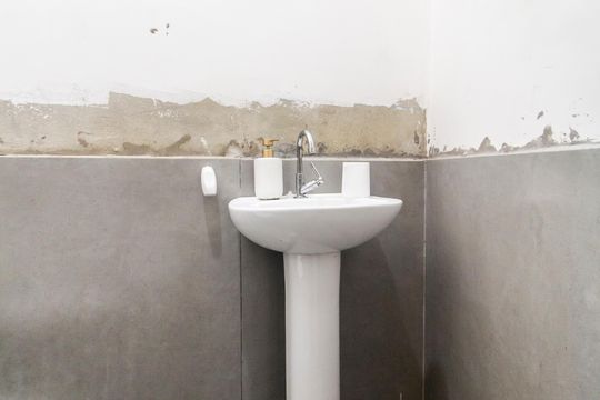 Lavabo de casa à venda com 2 quartos, 200m² em Vila Sao Luiz (valparaizo), Barueri