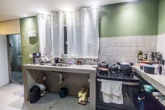 Cozinha de casa à venda com 2 quartos, 200m² em Vila Sao Luiz (valparaizo), Barueri