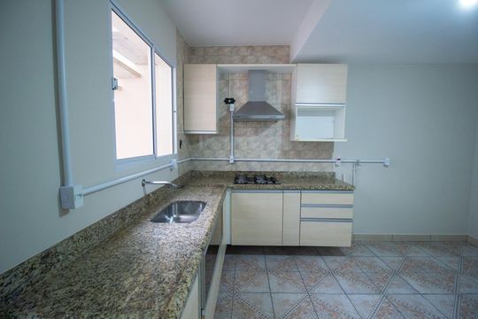 Cozinha de kitnet/studio para alugar com 1 quarto, 18m² em Vila Castilho, Votorantim