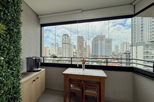 Sacada de kitnet/studio para alugar com 1 quarto, 25m² em Jardim das Acacias, São Paulo