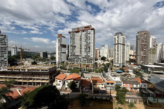 Vista  de kitnet/studio para alugar com 1 quarto, 25m² em Jardim das Acacias, São Paulo