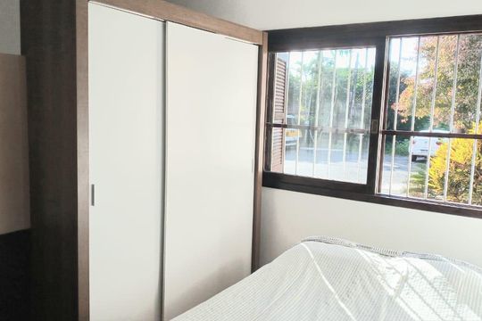 Quarto de apartamento à venda com 1 quarto, 30m² em Igará, Canoas