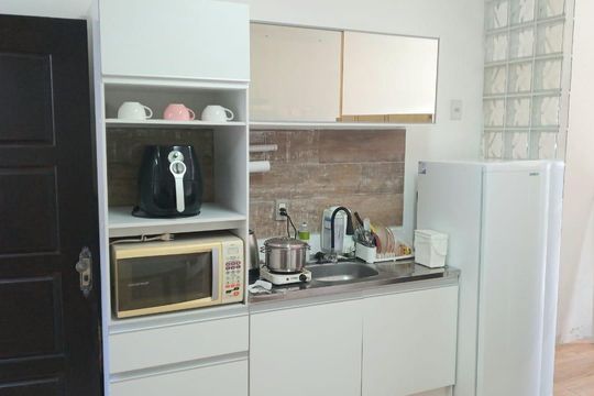 Cozinha de apartamento à venda com 1 quarto, 30m² em Igará, Canoas