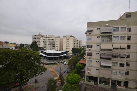 Vista do Quarto 2 de apartamento à venda com 2 quartos, 90m² em Vila Valqueire, Rio de Janeiro