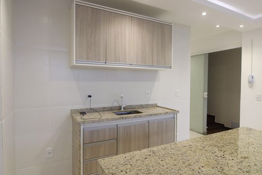 Apartamento para alugar com 2 quartos, 90m² em Foguete, Cabo Frio