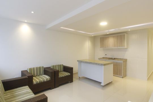 Apartamento para alugar com 2 quartos, 90m² em Foguete, Cabo Frio