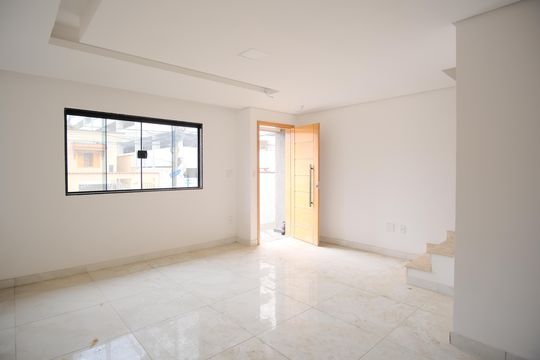 Casa à venda com 3 quartos, 115m² em Vila Esperança, São Paulo