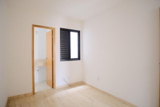 Suíte 2 de casa à venda com 3 quartos, 115m² em Vila Esperança, São Paulo