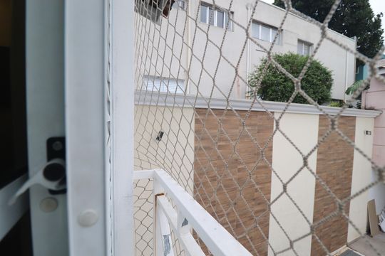 Varanda Quarto 1 suíte de casa à venda com 3 quartos, 120m² em Vila Scarpelli, Santo André