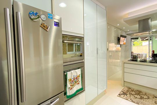 Cozinha de casa de condomínio à venda com 4 quartos, 600m² em Tucuruvi, São Paulo
