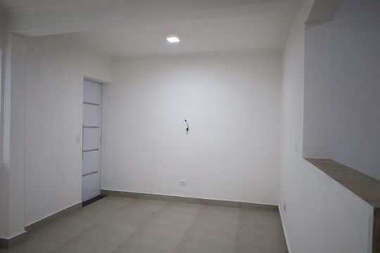 Casa para alugar com 2 quartos, 72m² em Cidade Dutra, São Paulo