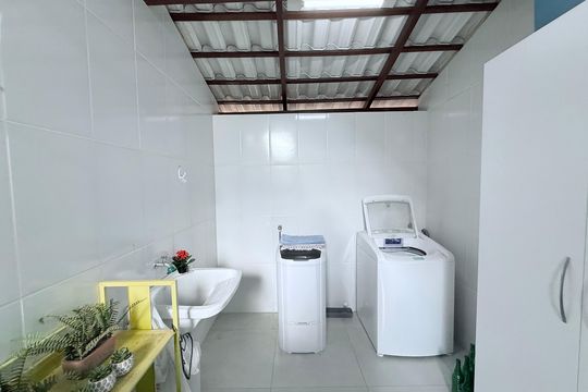 Área de serviço de casa à venda com 3 quartos, 290m² em Alto Caiçaras, Belo Horizonte